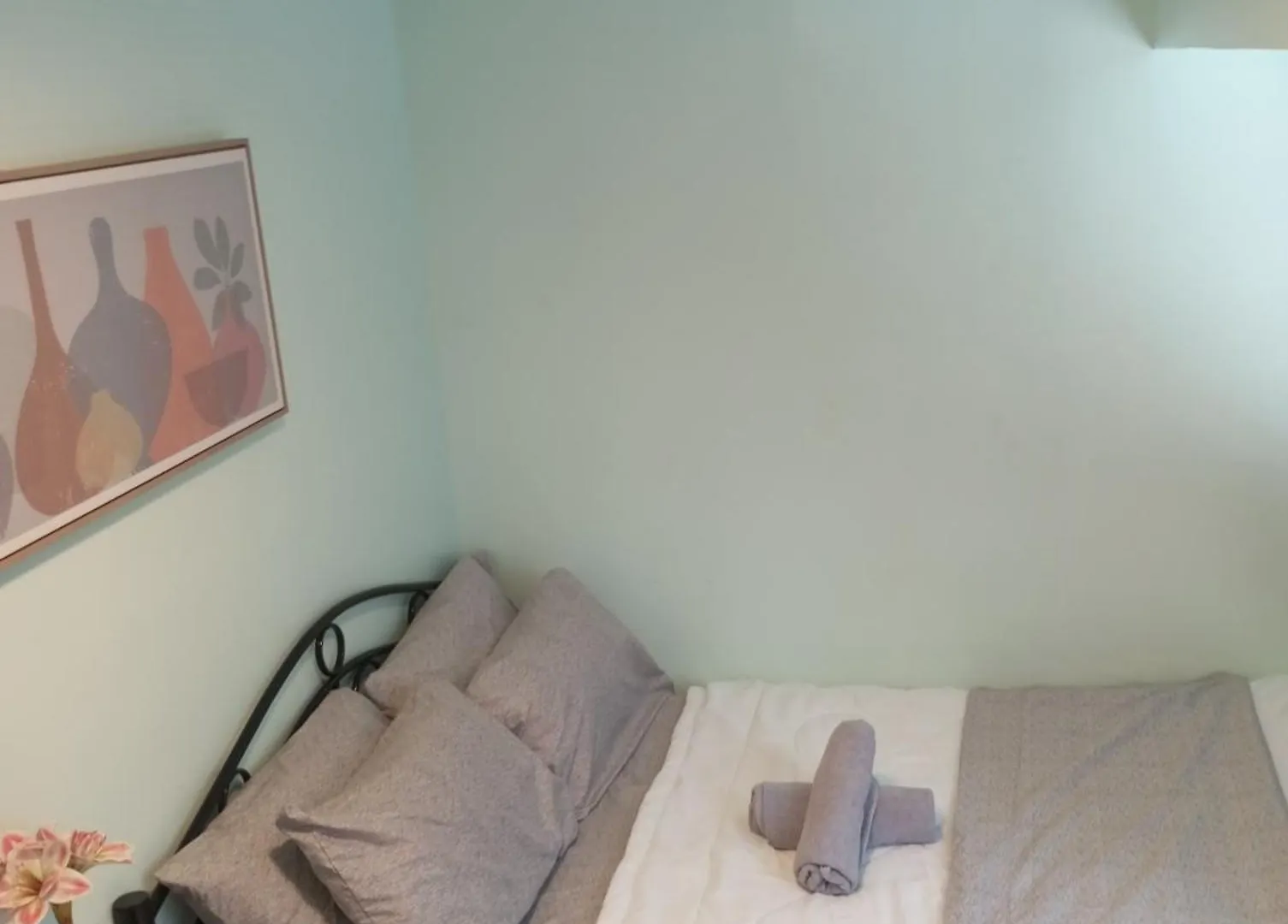 Fort Victoria Affordable Loftstyle 2Br Manila Philippines